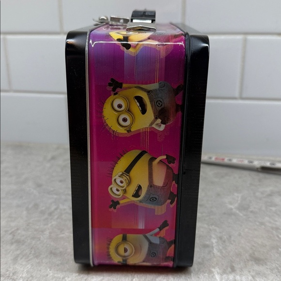 Minions Dance Lunchbox. Like New - Picture 2 of 7